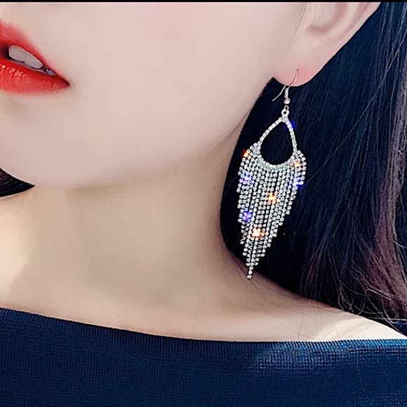 Gold 18K GP Tassel Drop Gold Rhinestone Earrings - Picture 4 of 4